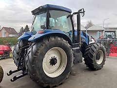 New Holland TG 285
