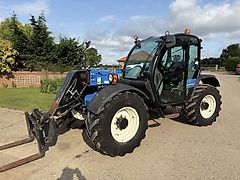 New Holland LM 742