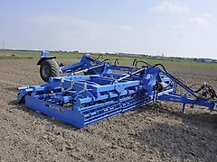 Namyslo Saatbetkombination / Grubber Milan 6m