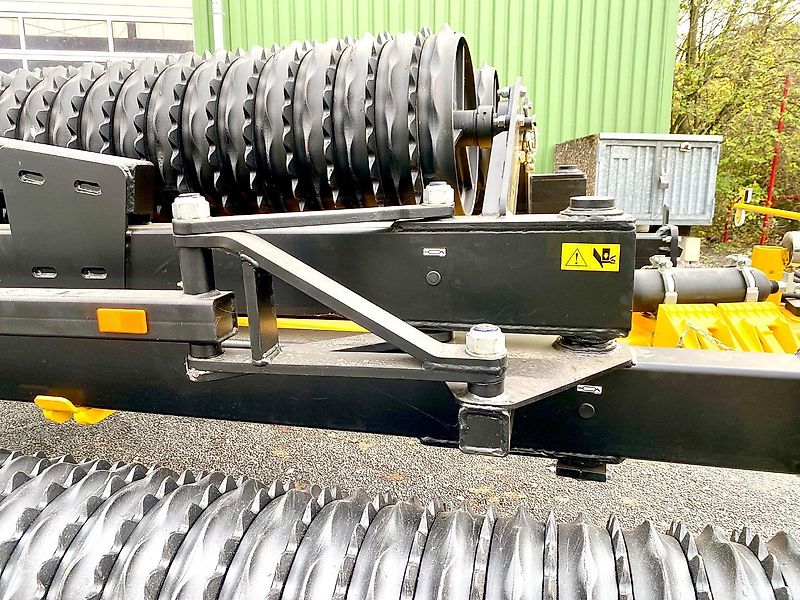 Expom Maximus 12,3m Cambridgewalze 530 mm Ringe
