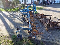 Schmotzer MZFHR Schmotzer Fronthacke 12 Reihig Schmotzer Hackgerät 12 Reihig mit Hydraulischem Klapprahmen