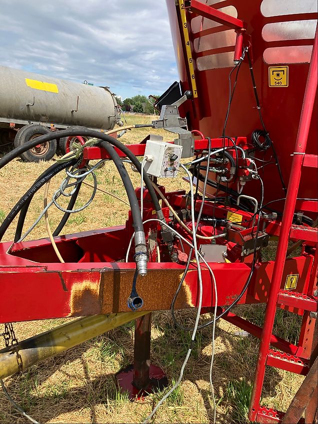 BvL Futtermischwagen V-Mix 18 2S