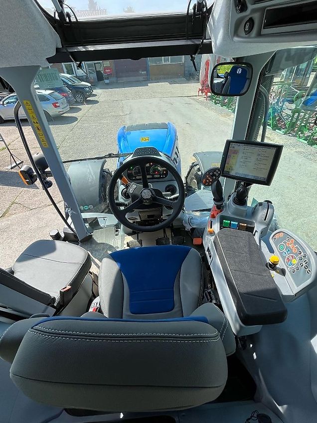 New Holland T7.230 AC