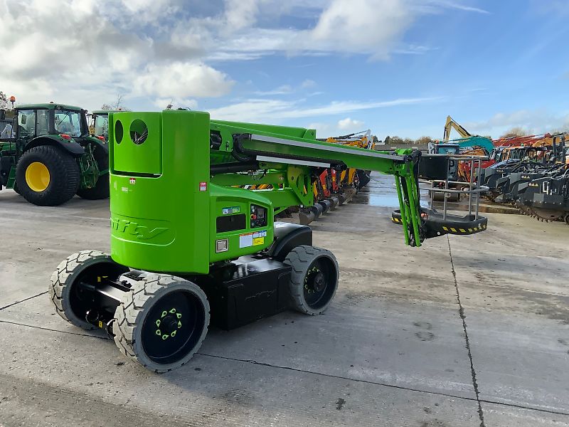 Nifty HR15N Hybrid Telescopic Platform (ST25089)