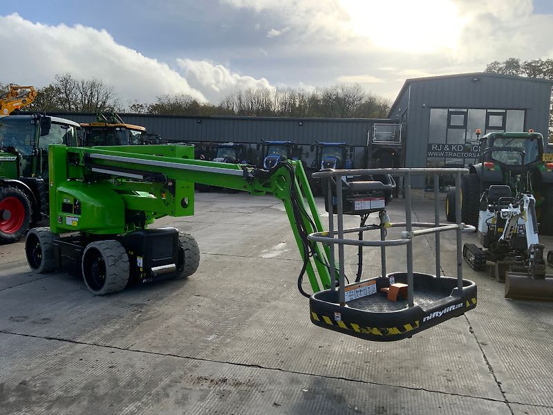 Nifty HR15N Hybrid Telescopic Platform (ST25089)