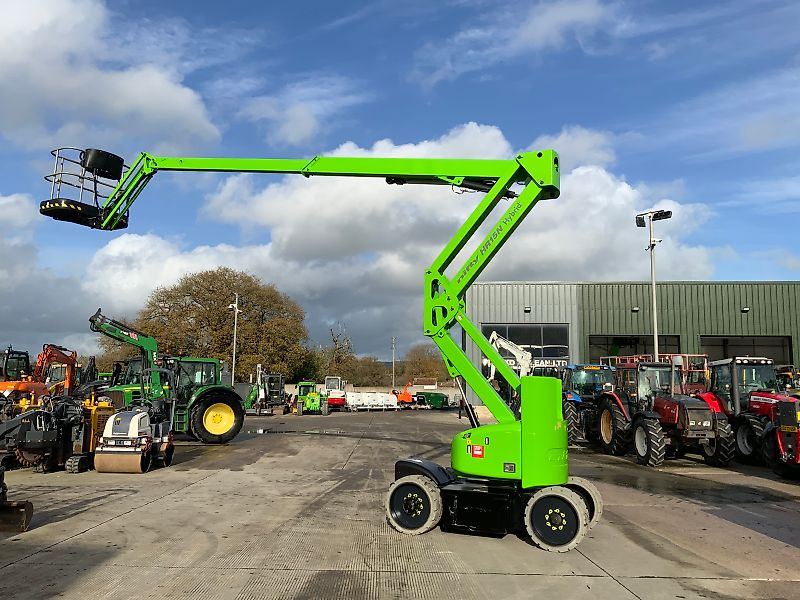 Nifty HR15N Hybrid Telescopic Platform (ST25089)