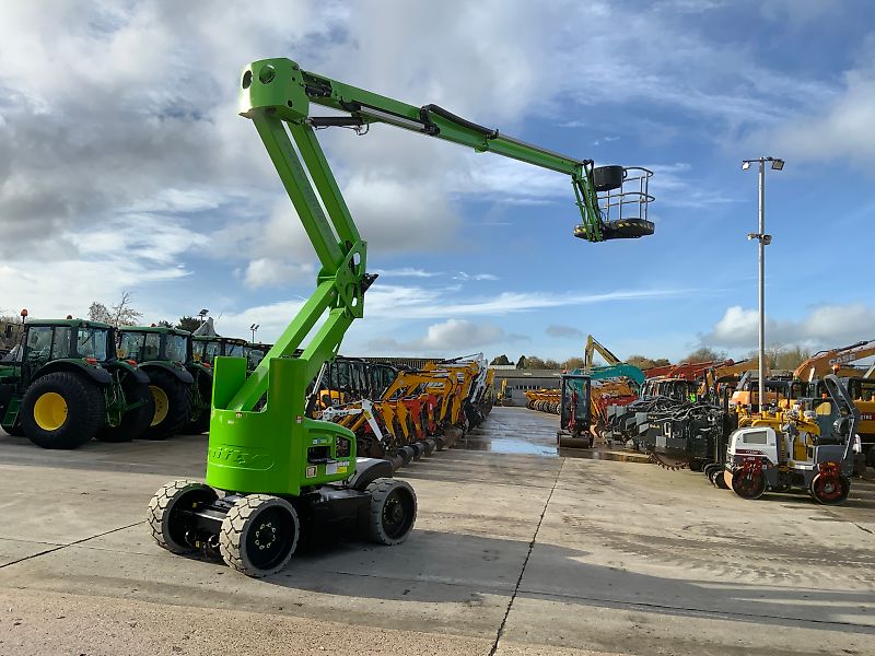 Nifty HR15N Hybrid Telescopic Platform (ST25089)