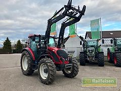 Valtra A104 mit Frontlader