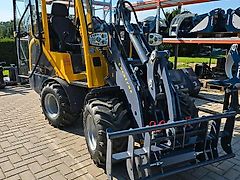 Eurotrac W 11 Kabine Standardmodell 285 mit Euroaufnahme