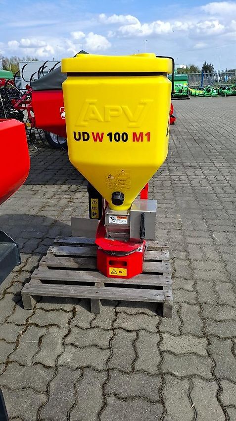 APV Siewnik poplonów UD W 100 M1