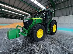 John Deere 7310R