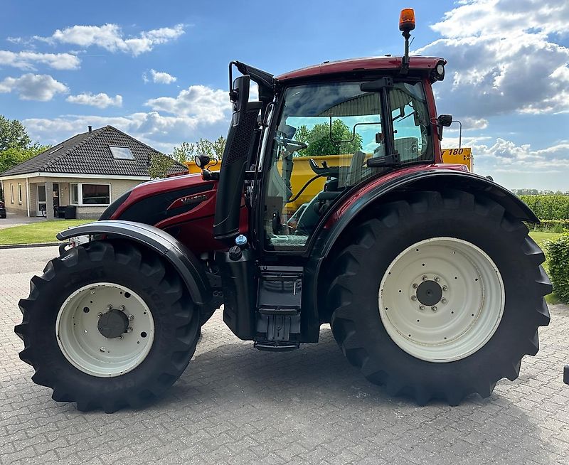 Valtra N174