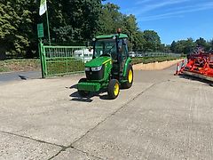 John Deere 3046R CAB