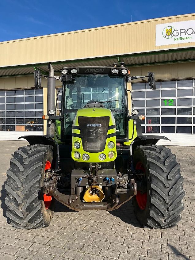 Claas ARION 620