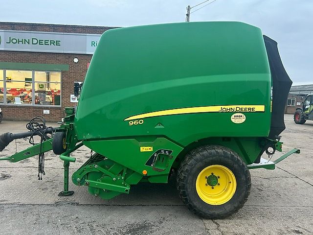 John Deere 960
