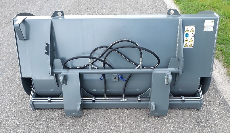 Bressel und Lade Hochkippschaufel L66