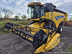 New Holland CX6080 Combine