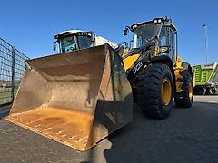 JCB 427 HT inklusive Schaufel
