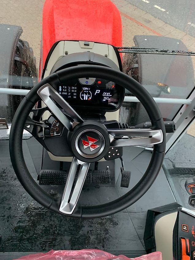 Massey Ferguson 6S.180 Dyna-VT Exclusive