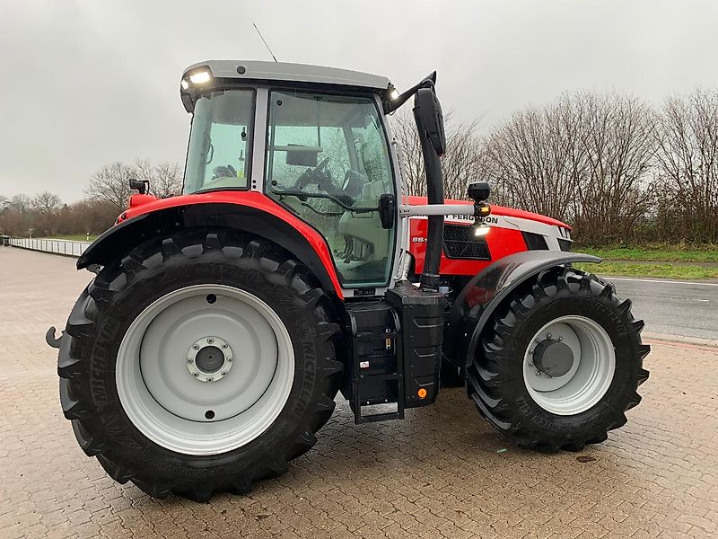 Massey Ferguson 6S.180 Dyna-VT Exclusive
