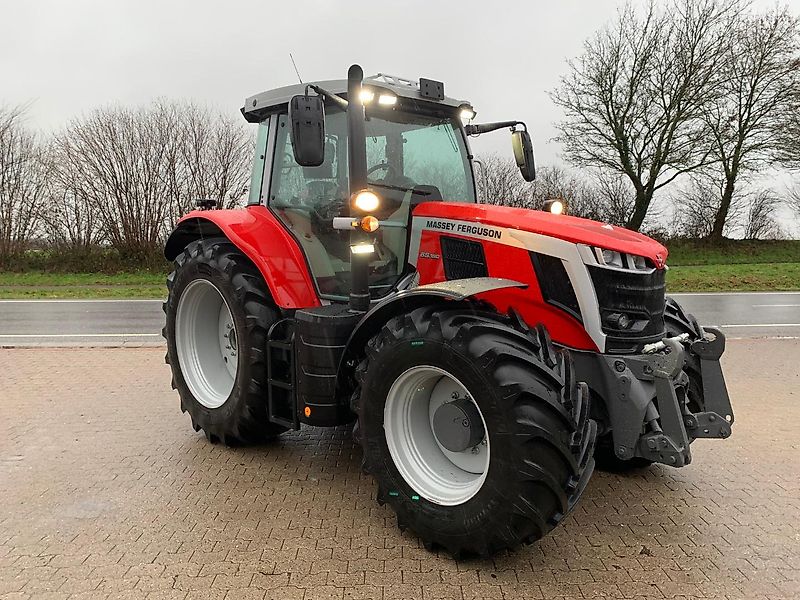 Massey Ferguson 6S.180 Dyna-VT Exclusive