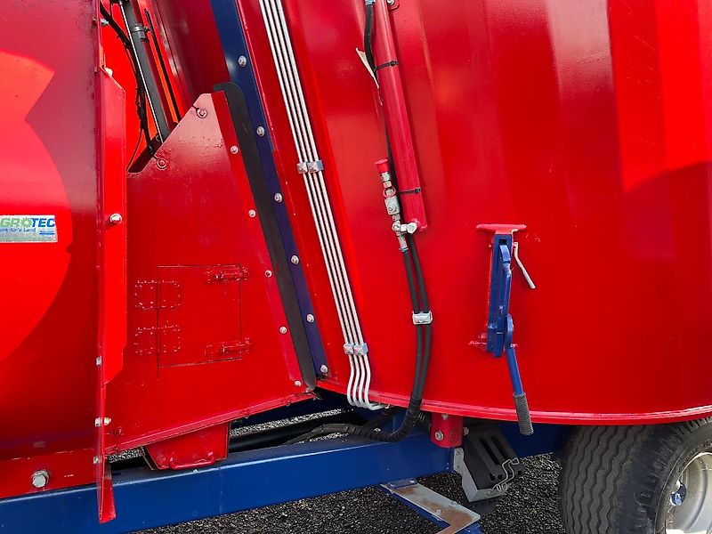 Siloking Vertikal Futtermischwagen 12m³ mit Strohgebläse