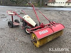 Redskapsbärare Belos IL-222