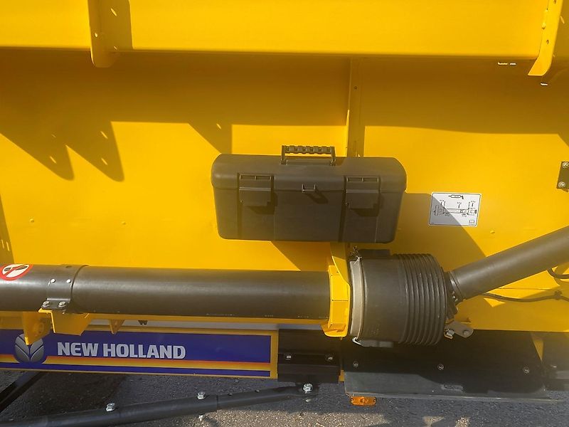 New Holland 35V Varifeed