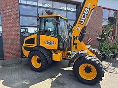 JCB TM 220 Breitreifen, 40km/h Top Zustand nur 850h