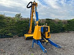 Bomford Turner B8181 Hedgecutter