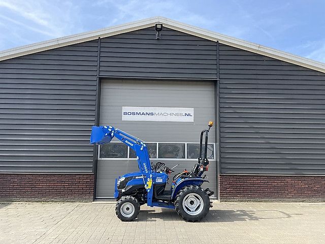 Solis 26 minitractor NIEUW + frontlader op brede agribanden