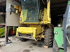 New Holland 8070
