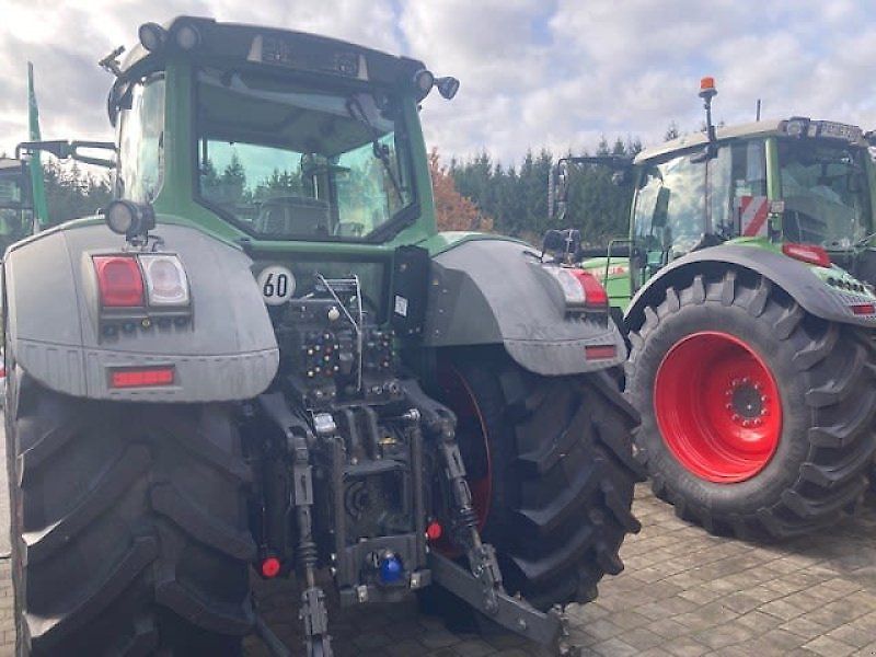 Fendt 824 VARIO SCR PROFI