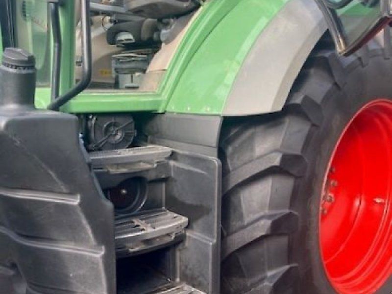 Fendt 824 VARIO SCR PROFI