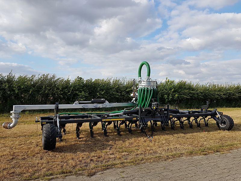 Verschlauchungstechnik Güllegrubber 7,5 m Verschlauchung oder Fassanbau Gülleverschlauchung