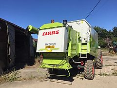 Claas Medion 330 combine