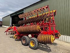 Vaderstad Carrier 820 Cultivator