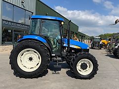 New Holland TD5030 Tractor (ST23208)