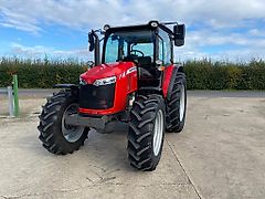 Massey Ferguson 5711 DYNA 4