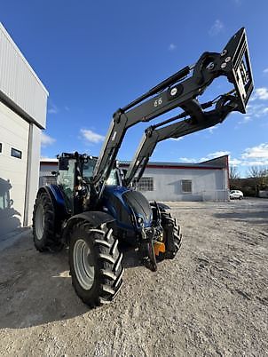 Valtra N134A