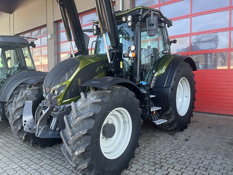 Valtra N155 A m. FL, Rüfa und FK