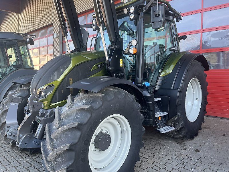 Valtra N155 A m. FL, Rüfa und FK