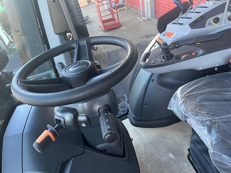 Valtra N155 A m. FL, Rüfa und FK