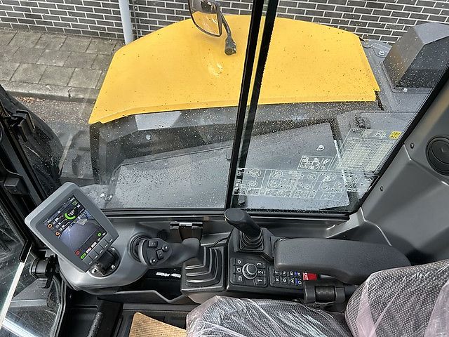 New Holland E100D MINIGRAAFMACHINE STAGE-V