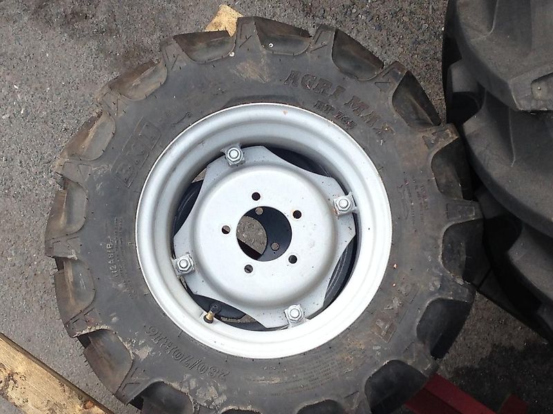 BKT 280/70R16 / Agrimax