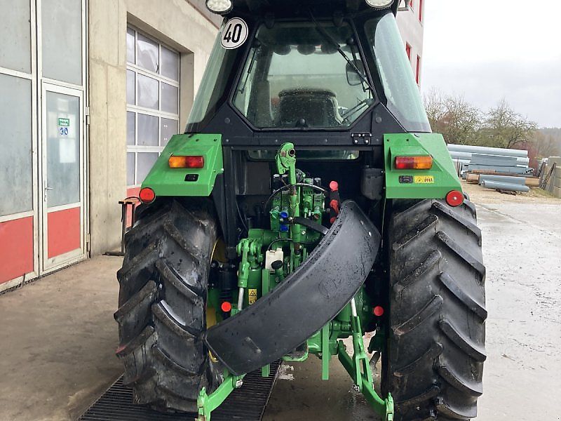 John Deere 5090 R Hopfen