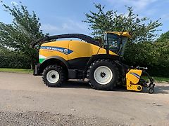 New Holland Agriculture USED New Holland FR550 Forage Harvester For Sale