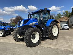 New Holland Agriculture USED New Holland T7.225 Tractor For Sale