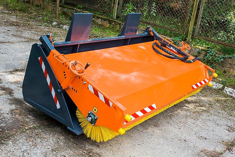 Moderntech TOP-AGRO Kehrmaschine mit Schaufel 2m KMS20