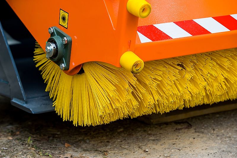 Moderntech TOP-AGRO Kehrmaschine mit Schaufel 2m KMS20